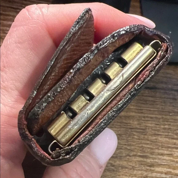 100% Authentic LV Monogram Canvas Small Key & Card Holder - Picture 7 of 12